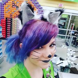 Meet your Posher, Traci